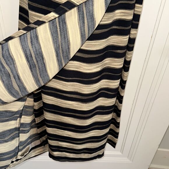 Vtg 90s Jones New York black, cream & gray horizontal striped wrap look skirt - Picture 5 of 8